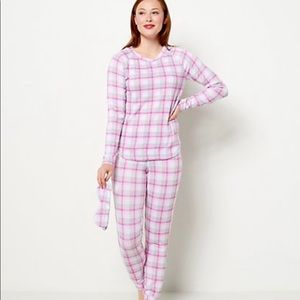New with tag Muk Luks pajama set
